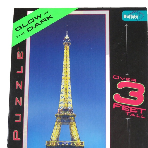 Eiffel Tower Glow In The Dark Panoramic 750 pc puzzle by Buffalo Games - Picture 2 of 4